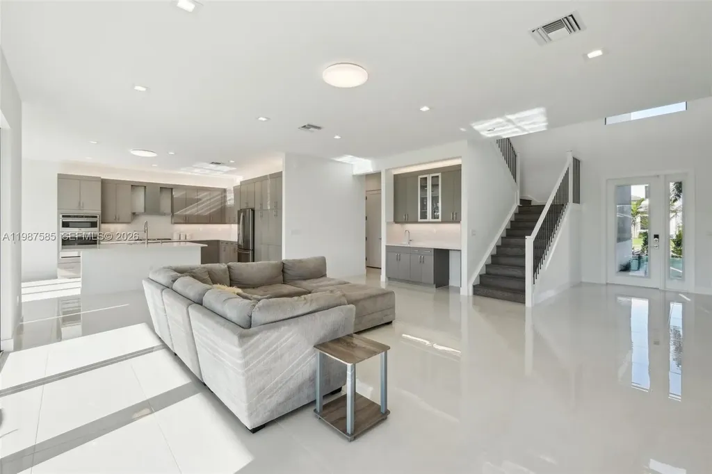 13076 Feathering Way Palm Beach Gardens FL 33412