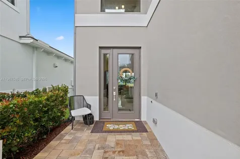 13076 Feathering Way Palm Beach Gardens FL 33412