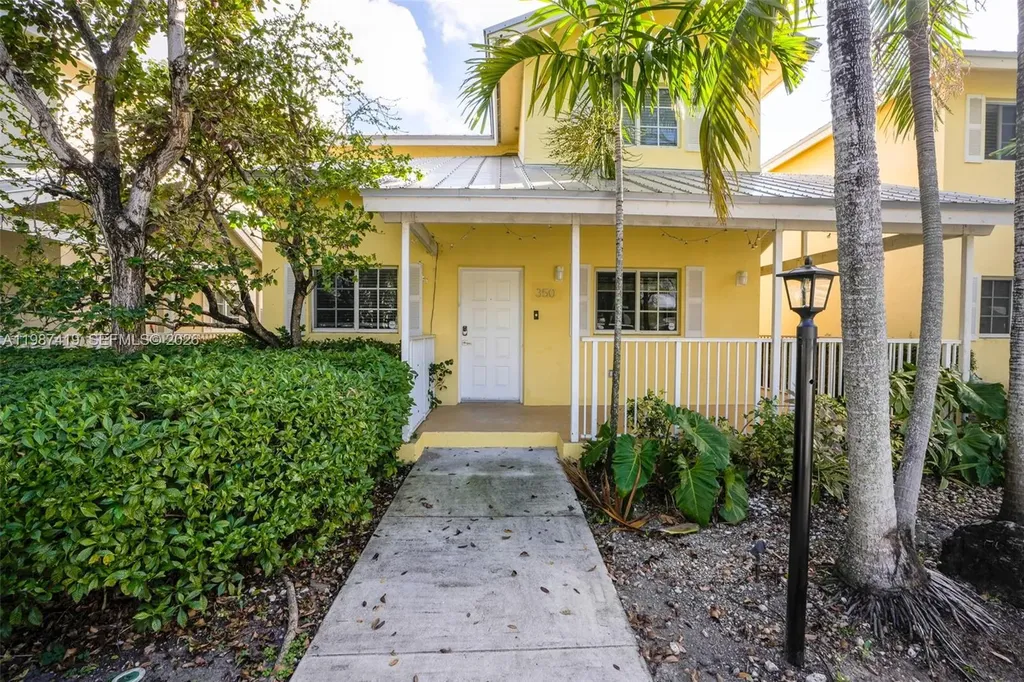 350 NW 19th Terrace Miami FL 33136