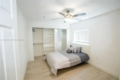 350 NW 19th Terrace Miami FL 33136