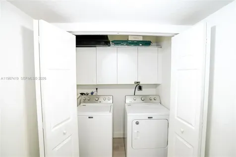 350 NW 19th Terrace Miami FL 33136