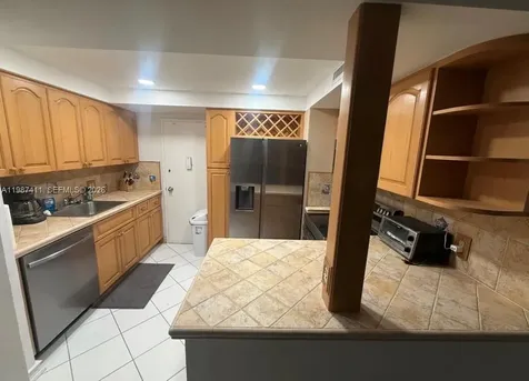 3505 S Ocean Drive Hollywood FL 33019