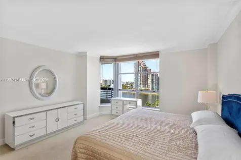 3600 Mystic Pointe Drive Aventura FL 33180