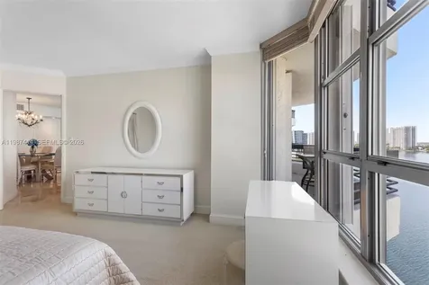 3600 Mystic Pointe Drive Aventura FL 33180