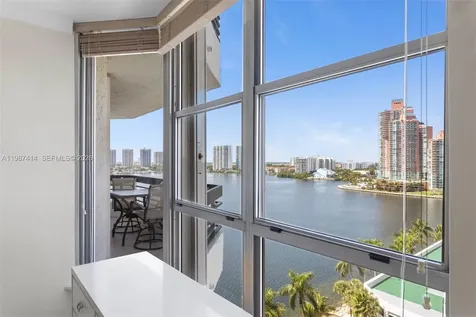 3600 Mystic Pointe Drive Aventura FL 33180