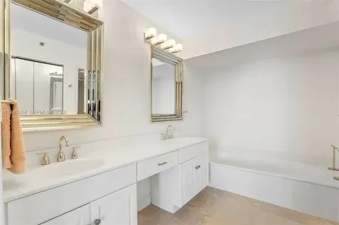 3600 Mystic Pointe Drive Aventura FL 33180
