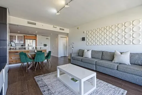 3250 NE 1st Avenue Miami FL 33137