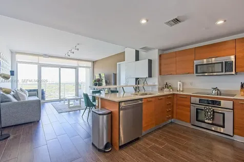 3250 NE 1st Avenue Miami FL 33137