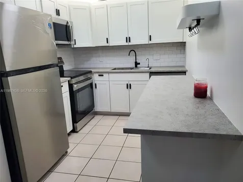 800 SW 131st Avenue Pembroke Pines FL 33027