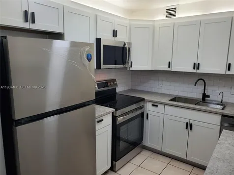 800 SW 131st Avenue Pembroke Pines FL 33027