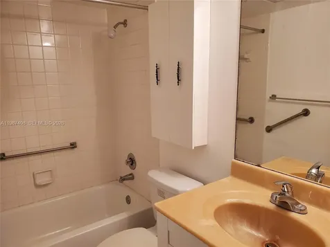 800 SW 131st Avenue Pembroke Pines FL 33027