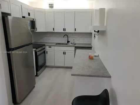 800 SW 131st Avenue Pembroke Pines FL 33027