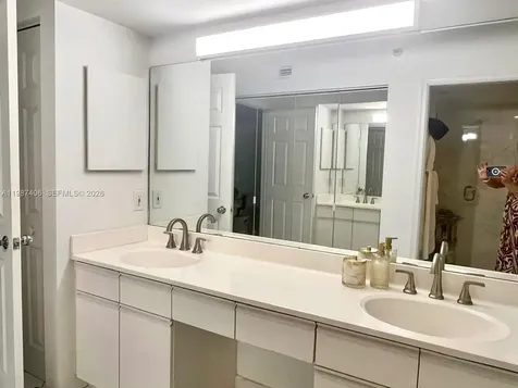 3530 Mystic Pointe Drive Aventura FL 33180