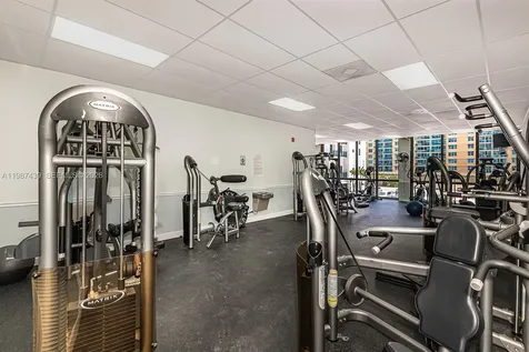 2201 S Ocean Drive Hollywood FL 33019