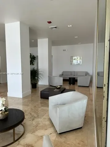 2201 S Ocean Drive Hollywood FL 33019