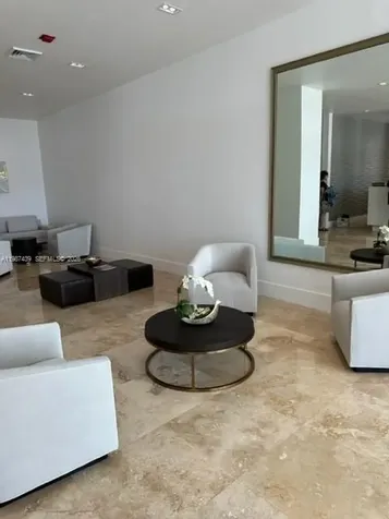 2201 S Ocean Drive Hollywood FL 33019