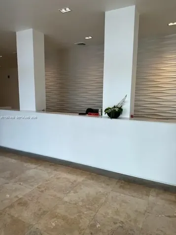 2201 S Ocean Drive Hollywood FL 33019