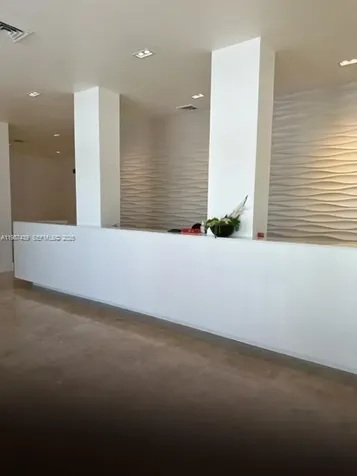 2201 S Ocean Drive Hollywood FL 33019