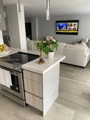2201 S Ocean Drive Hollywood FL 33019