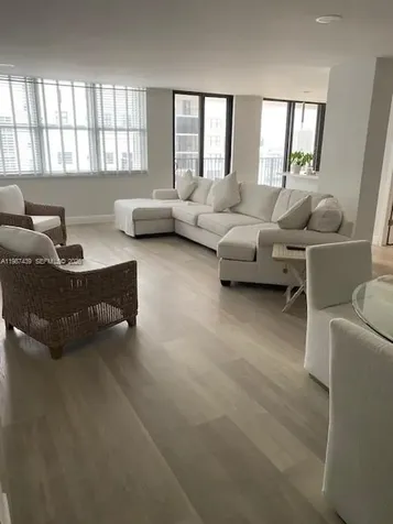 2201 S Ocean Drive Hollywood FL 33019