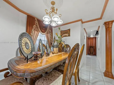 871 SE 5th Place Hialeah FL 33010
