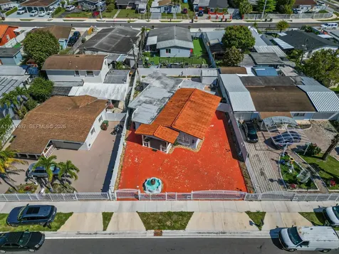 871 SE 5th Place Hialeah FL 33010