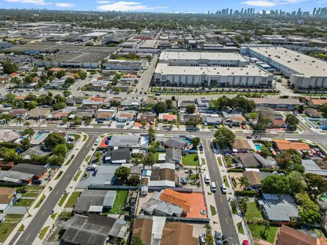 871 SE 5th Place Hialeah FL 33010