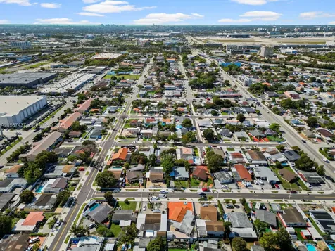 871 SE 5th Place Hialeah FL 33010