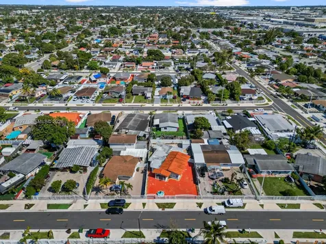 871 SE 5th Place Hialeah FL 33010