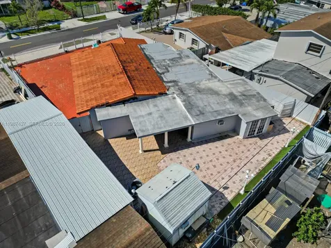 871 SE 5th Place Hialeah FL 33010