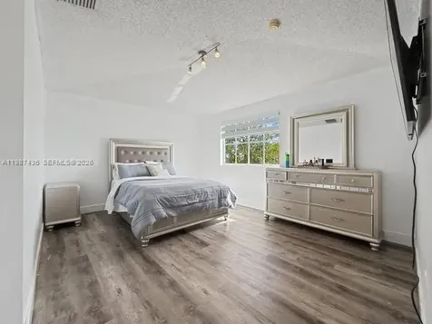 16004 SW 87th Terrace Miami FL 33193