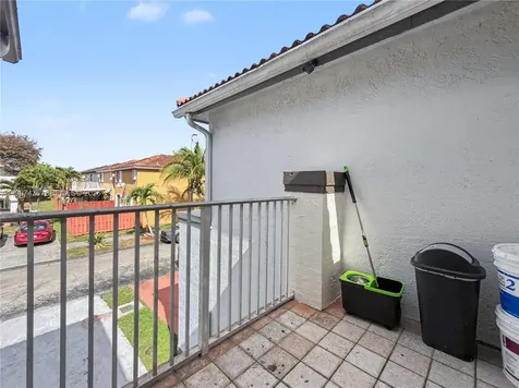 16004 SW 87th Terrace Miami FL 33193
