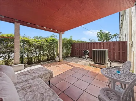16004 SW 87th Terrace Miami FL 33193