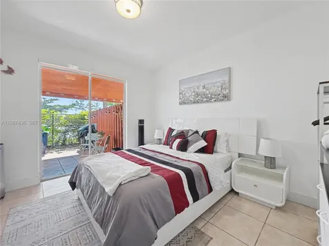 16004 SW 87th Terrace Miami FL 33193