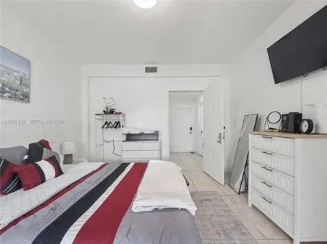 16004 SW 87th Terrace Miami FL 33193