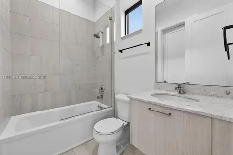 8237 NW 43rd Street Doral FL 33166