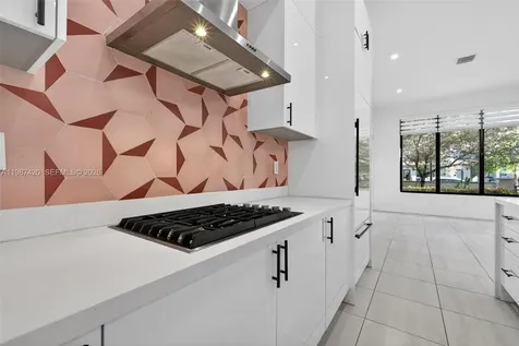 8237 NW 43rd Street Doral FL 33166
