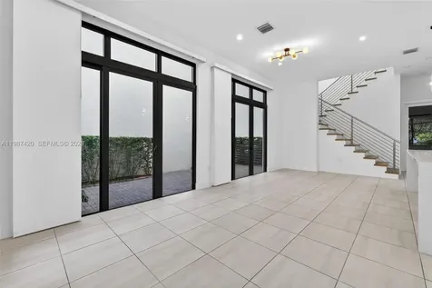 8237 NW 43rd Street Doral FL 33166