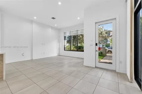 8237 NW 43rd Street Doral FL 33166