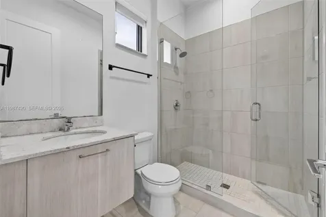 8237 NW 43rd Street Doral FL 33166