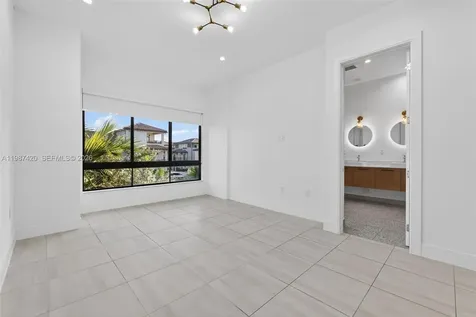 8237 NW 43rd Street Doral FL 33166
