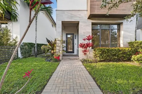 8237 NW 43rd Street Doral FL 33166