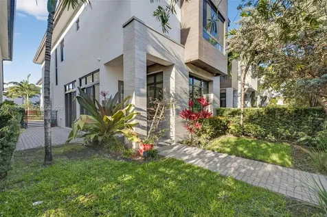 8237 NW 43rd Street Doral FL 33166