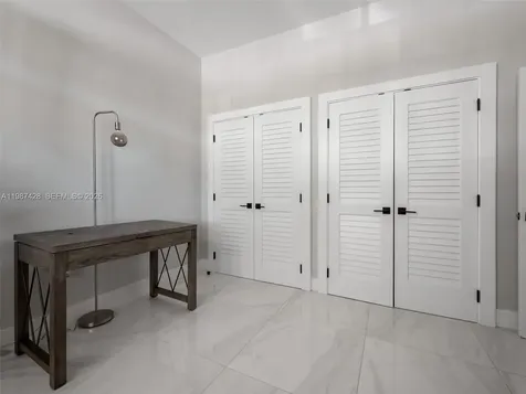 625 Biltmore Way Coral Gables FL 33134