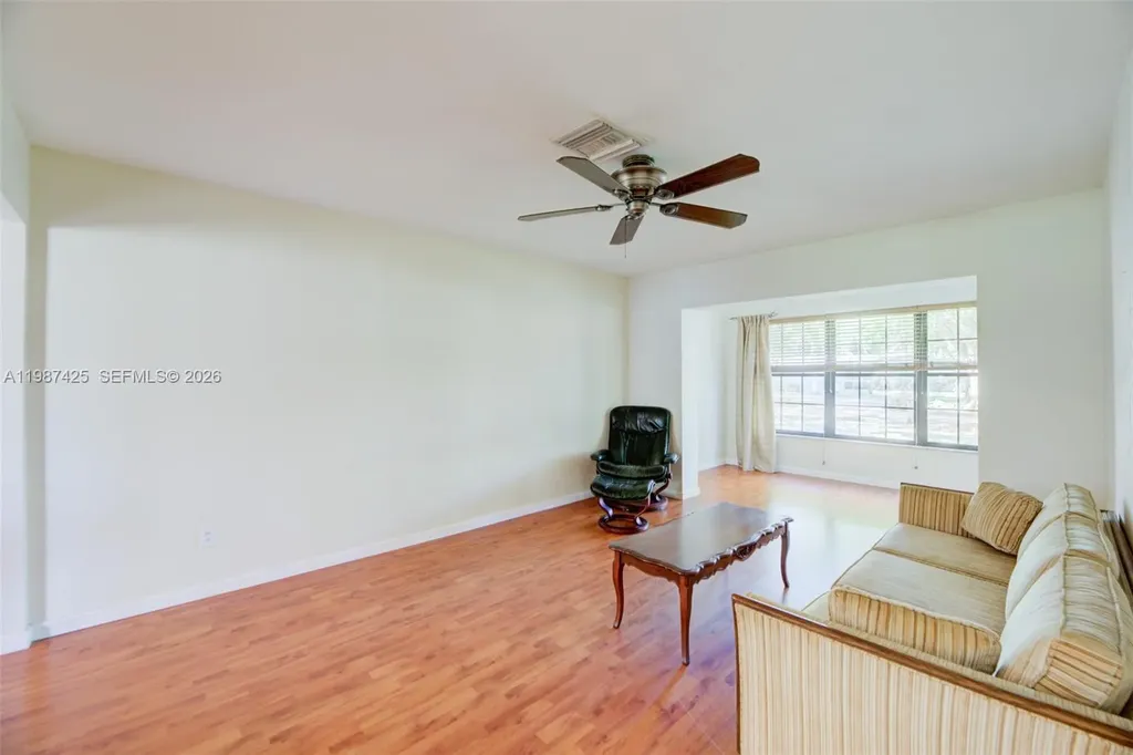 5726 Madison Street Hollywood FL 33023
