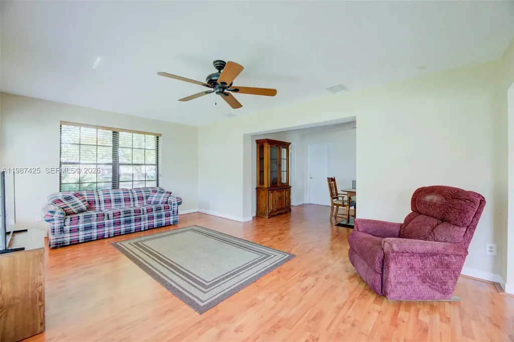 5726 Madison Street Hollywood FL 33023