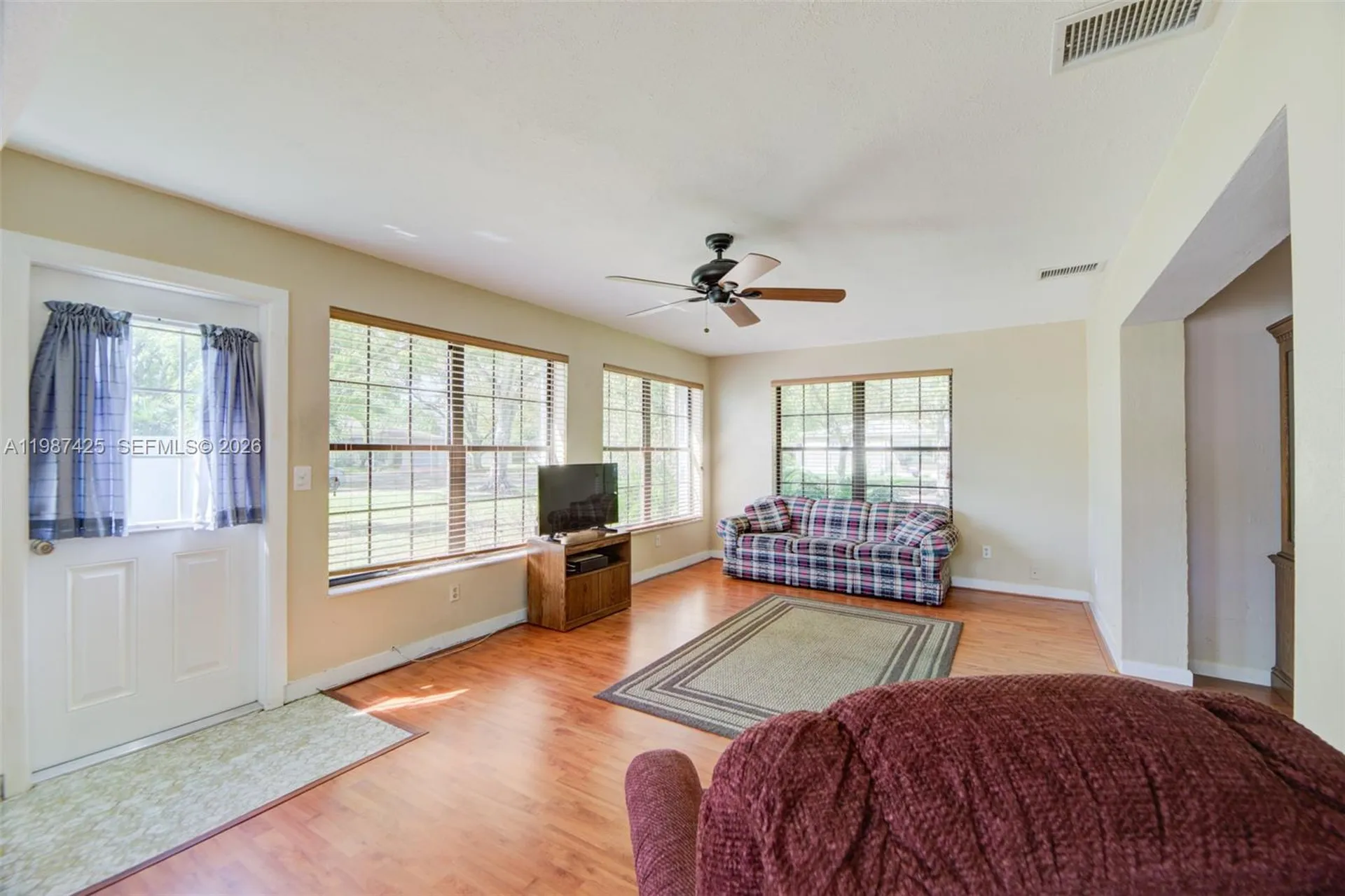 5726 Madison Street Hollywood FL 33023