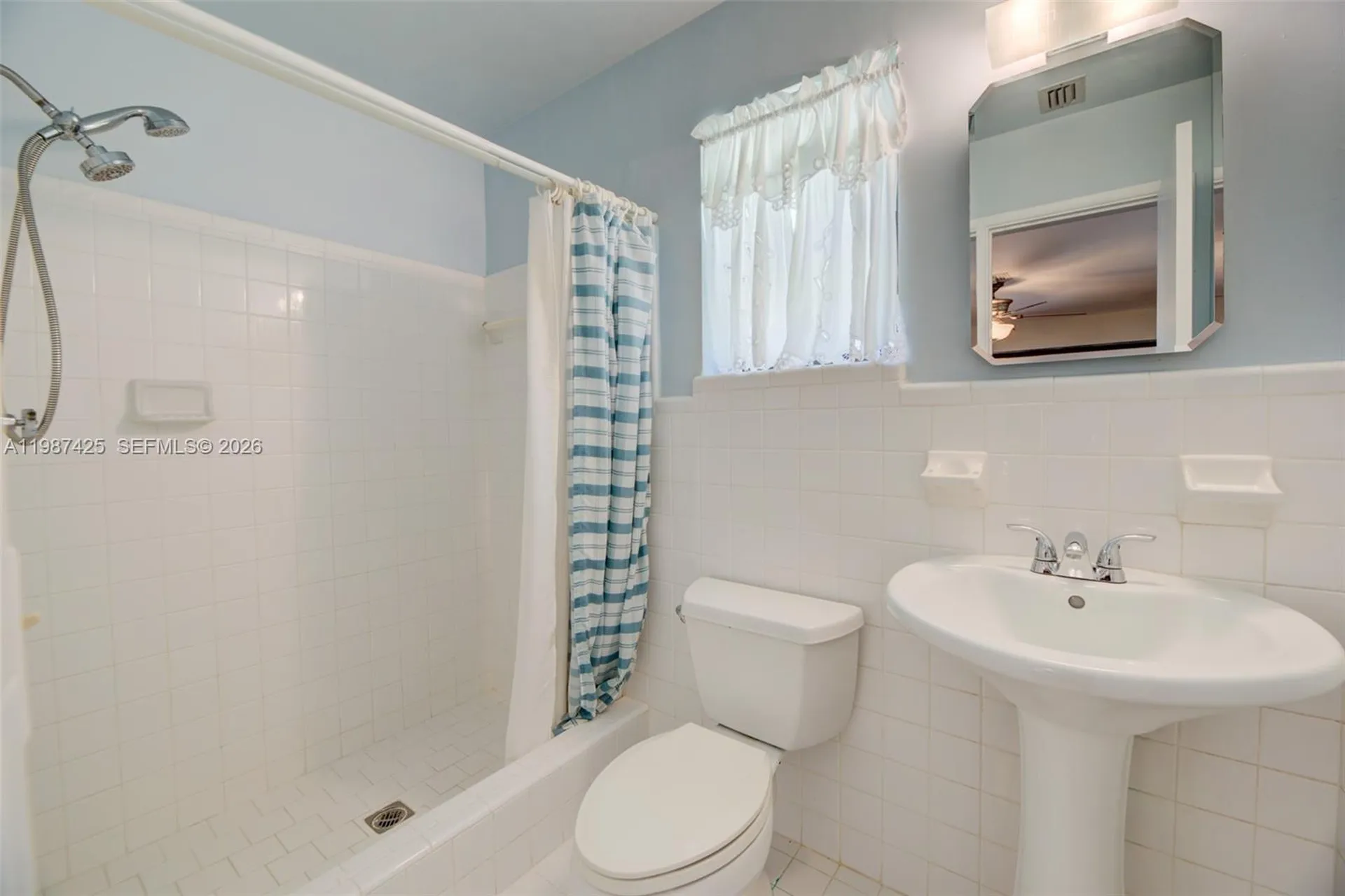 5726 Madison Street Hollywood FL 33023