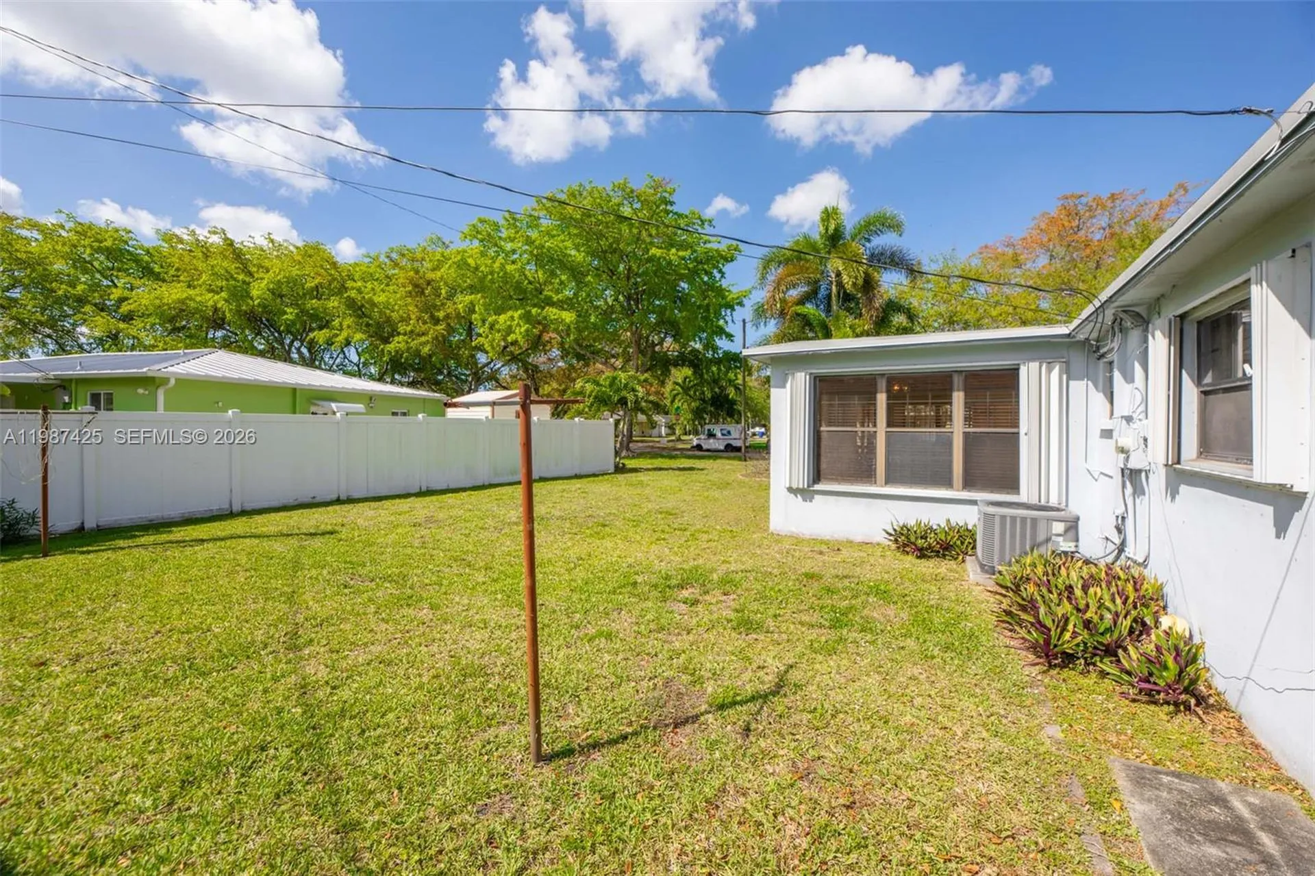 5726 Madison Street Hollywood FL 33023