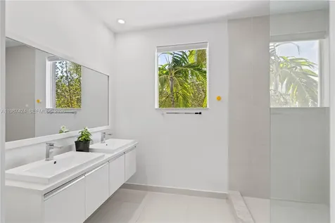 6432 NW 104th Court Doral FL 33178